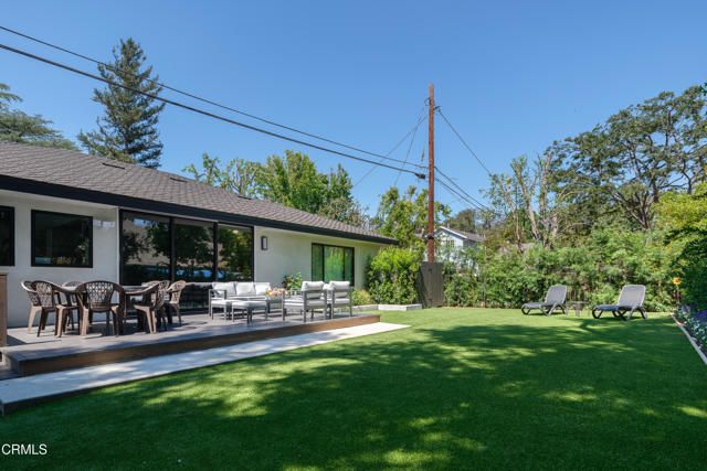 4428 Oakwood Avenue, La Canada Flintridge, CA 91011