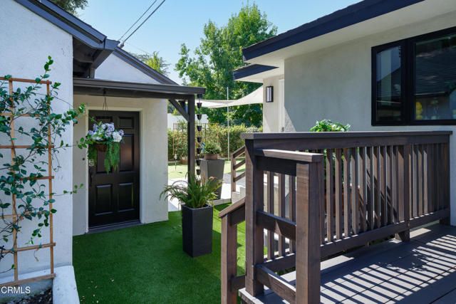 4428 Oakwood Avenue, La Canada Flintridge, CA 91011