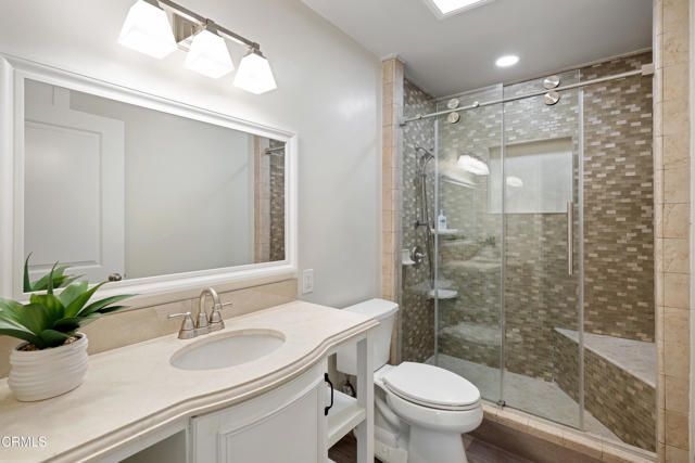 4428 Oakwood Avenue, La Canada Flintridge, CA 91011