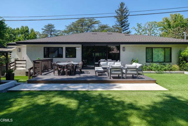 4428 Oakwood Avenue, La Canada Flintridge, CA 91011