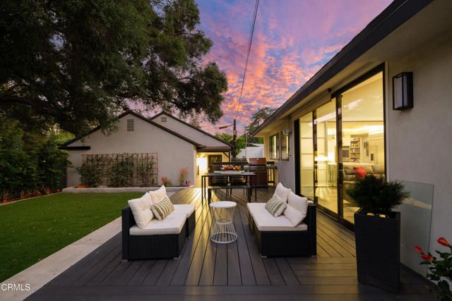 4428 Oakwood Avenue, La Canada Flintridge, CA 91011