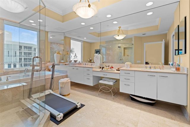 21200 Point Pl 2802, Aventura, FL 33180