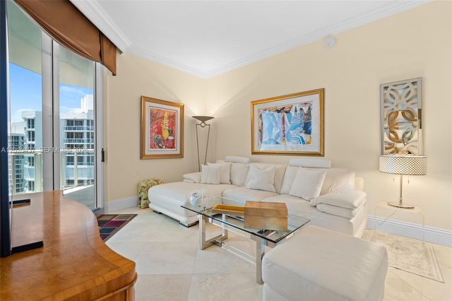 21200 Point Pl 2802, Aventura, FL 33180