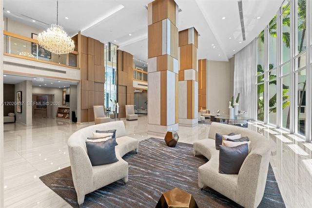 21200 Point Pl 2802, Aventura, FL 33180