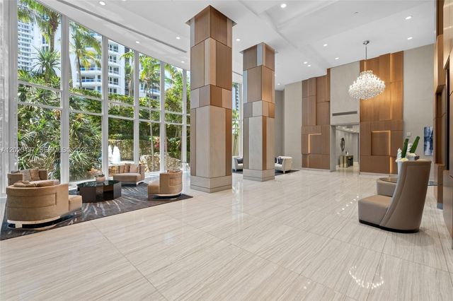 21200 Point Pl 2802, Aventura, FL 33180