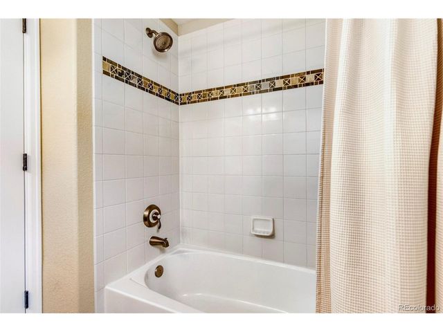 3355 Cascina Cir B, Highlands Ranch, CO 80126