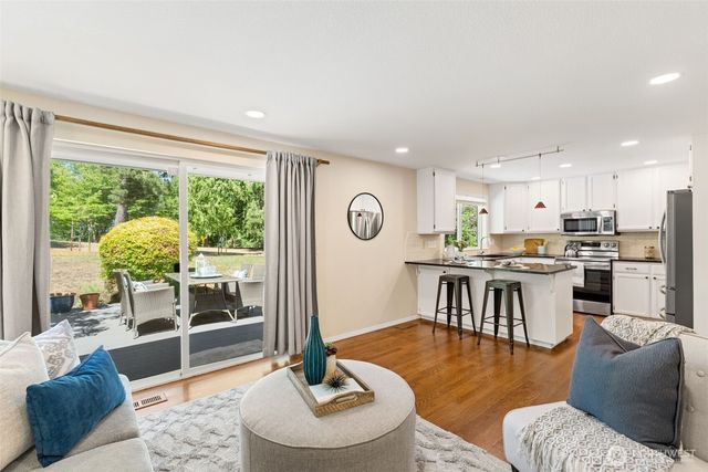 11701 NE 105th Lane, Kirkland, WA 98033