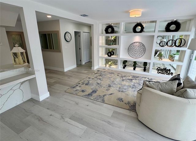 1012 Tangelo Isle, Fort Lauderdale, FL 33315