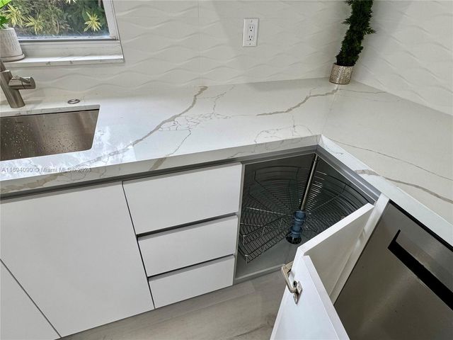 1012 Tangelo Isle, Fort Lauderdale, FL 33315