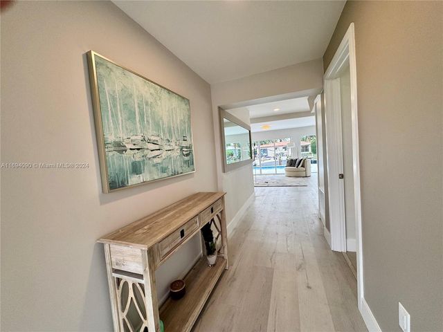 1012 Tangelo Isle, Fort Lauderdale, FL 33315