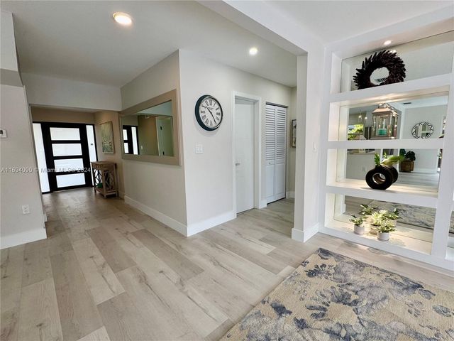 1012 Tangelo Isle, Fort Lauderdale, FL 33315