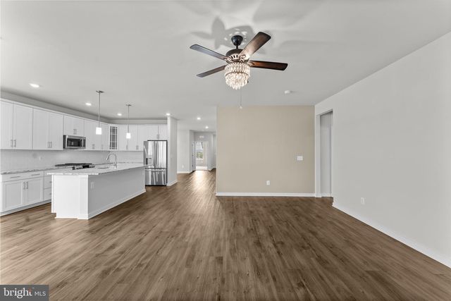 2047 ARMSTRONG TER, Jeffersonton, VA 22724