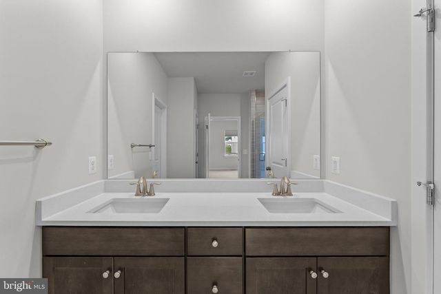 2047 ARMSTRONG TER, Jeffersonton, VA 22724
