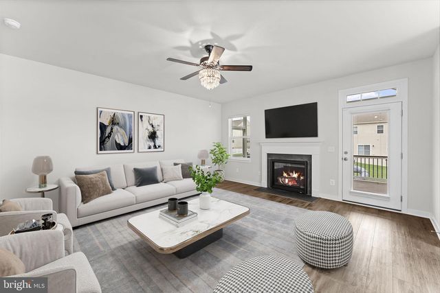 2047 ARMSTRONG TER, Jeffersonton, VA 22724