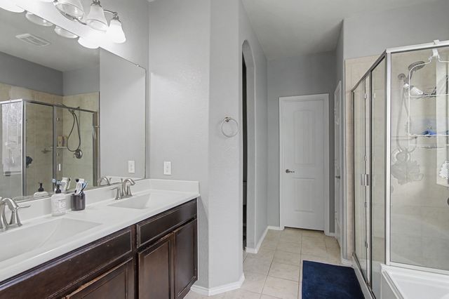 14400 Artisan Drive, Fort Worth, TX 76052