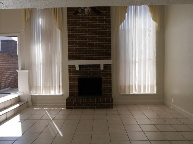 13840 Hollowgreen Drive, Houston, TX 77082