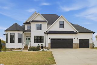 8 Fitzwilliam Place, Piedmont, SC 29673