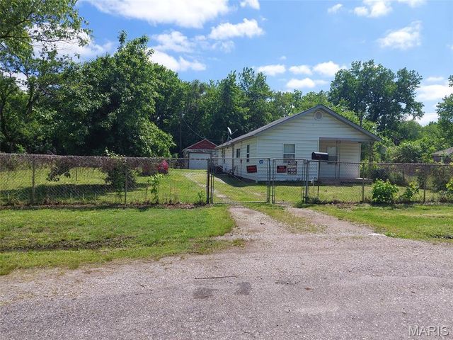 1918 N 57th Street, East St Louis, IL 62204