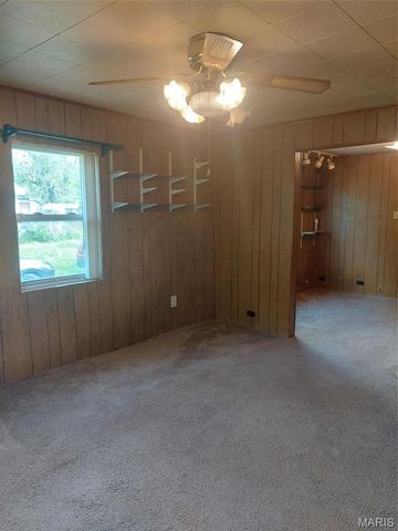 1918 N 57th Street, East St Louis, IL 62204