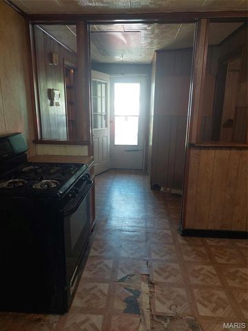 1918 N 57th Street, East St Louis, IL 62204