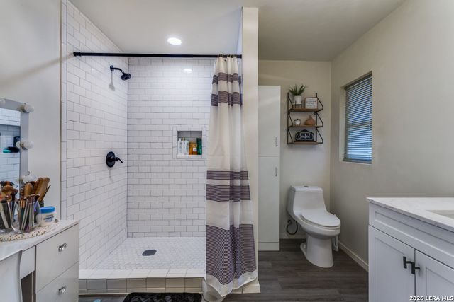 302 Sullivan Dr, San Antonio, TX 78213