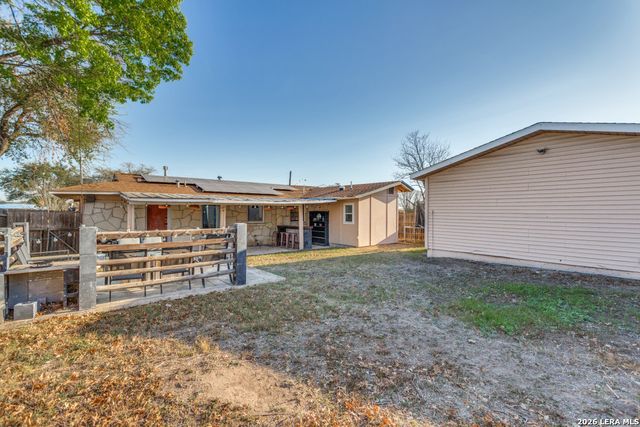 302 Sullivan Dr, San Antonio, TX 78213