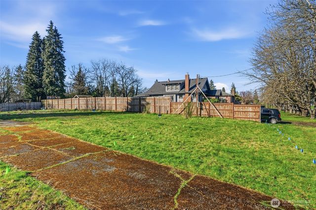 322 E 40th Street, Tacoma, WA 98404