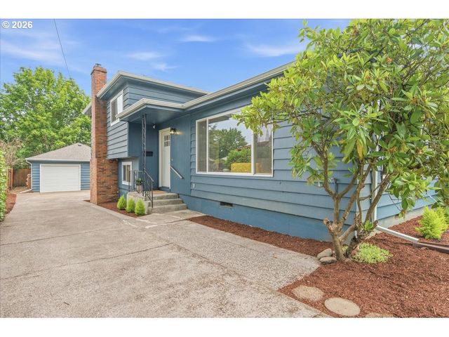 9005 N CENTRAL St, Portland, OR 97203