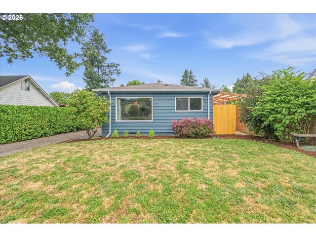 9005 N CENTRAL St, Portland, OR 97203