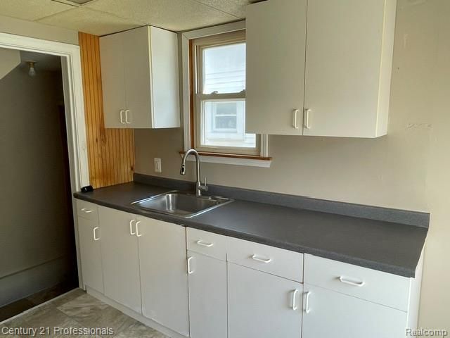 15392 Dixie, Redford, MI 48239