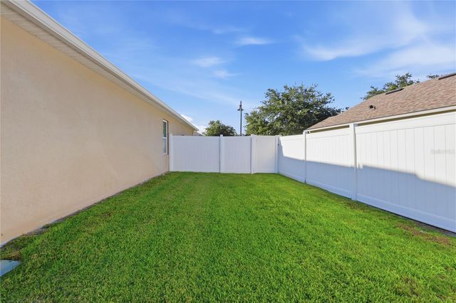 802 GRAND PARK COURT, Deland, FL 32724