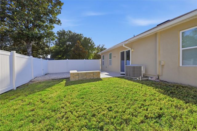 802 GRAND PARK COURT, Deland, FL 32724
