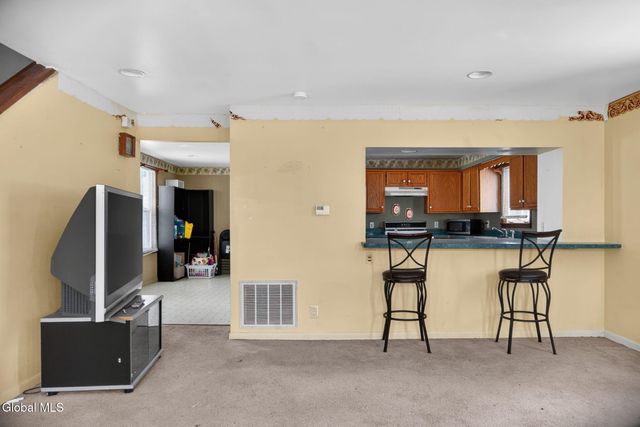 1644 1st Street, Rensselaer, NY 12144