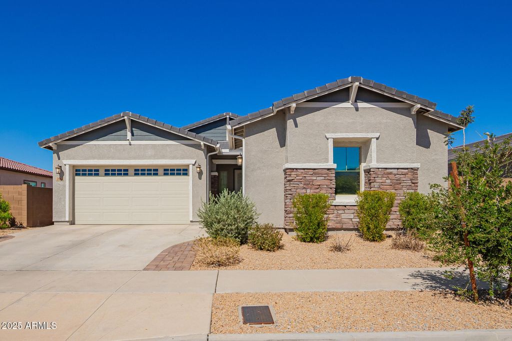 3912 W SUMMERSIDE Road, Laveen, AZ 85339 — photo 2