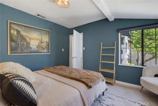 13547 Bessemer Street, Sherman Oaks, CA 91401