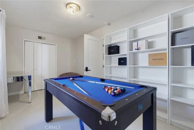 13547 Bessemer Street, Sherman Oaks, CA 91401