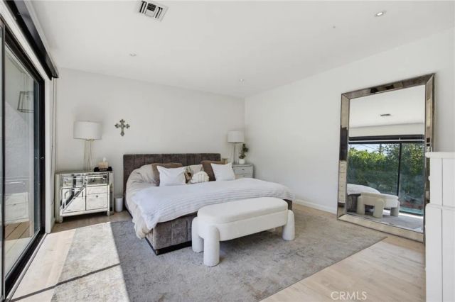 13547 Bessemer Street, Sherman Oaks, CA 91401
