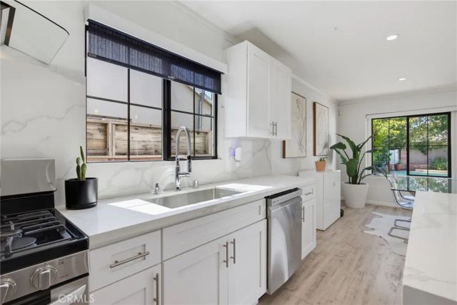 13547 Bessemer Street, Sherman Oaks, CA 91401