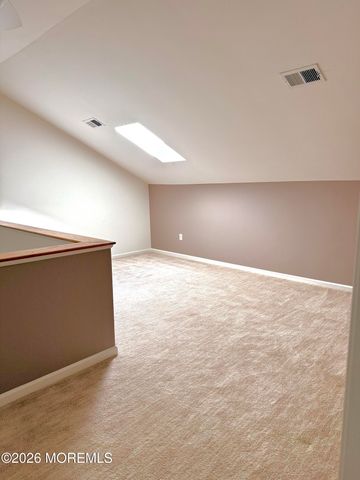 17 Forrest Court, Tinton Falls, NJ 07753