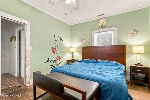 1006 S 5th Avenue, Wilmington, NC 28401