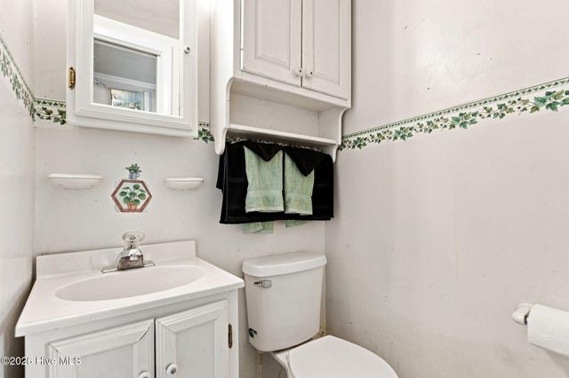 1006 S 5th Avenue, Wilmington, NC 28401