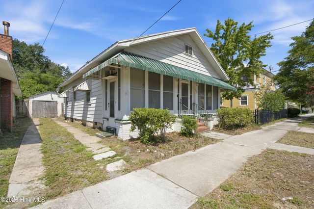 1006 S 5th Avenue, Wilmington, NC 28401