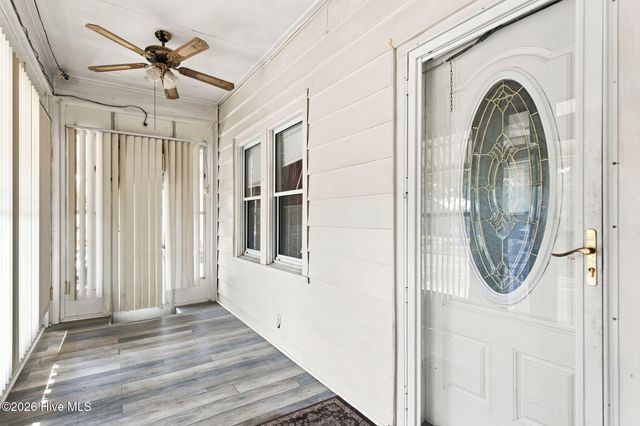 1006 S 5th Avenue, Wilmington, NC 28401