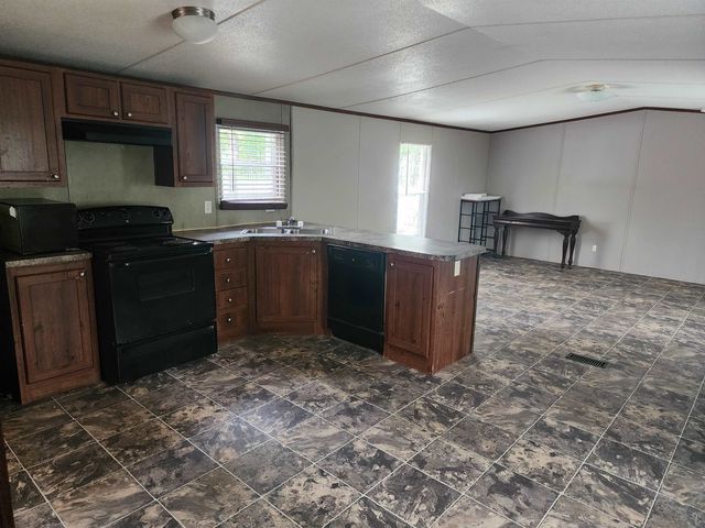 8619 Aster Road, Gilmer, TX 75644