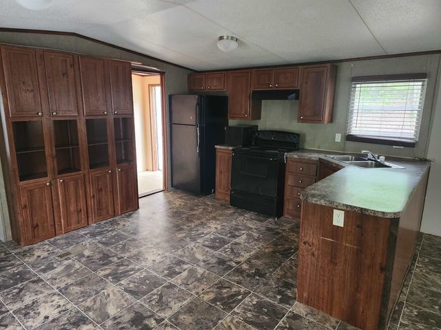 8619 Aster Road, Gilmer, TX 75644