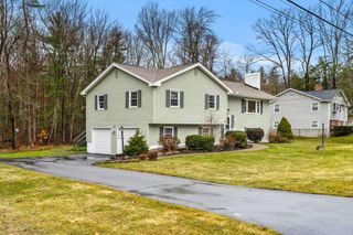 35 Langdale Drive, Hampton, NH 03842