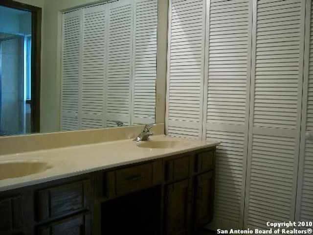 8907 TIMBER ELM ST, San Antonio, TX 78250