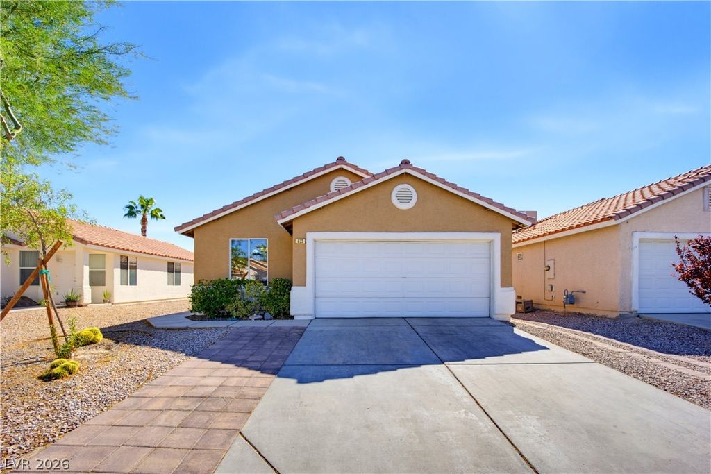633 Roberta Alecia Avenue, North Las Vegas, NV 89031 — exterior