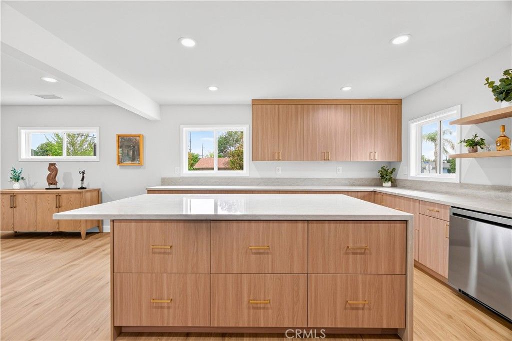 10500 Monogram, Granada Hills, CA 91344 — photo 2