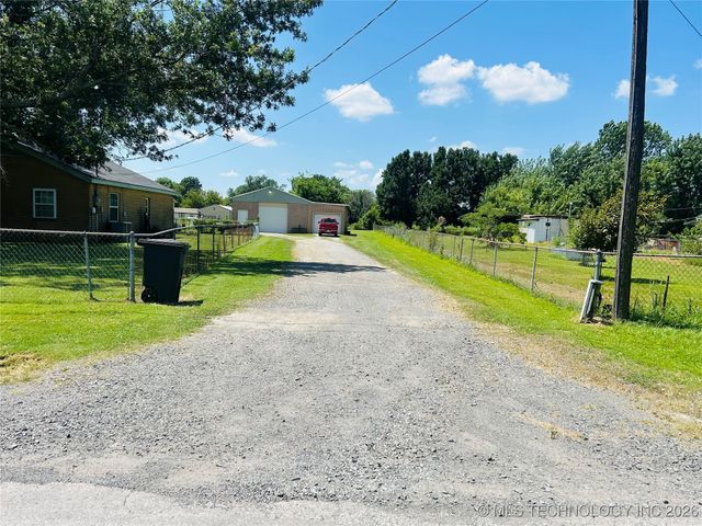 1231 S 61st Street W, Muskogee, OK 74401